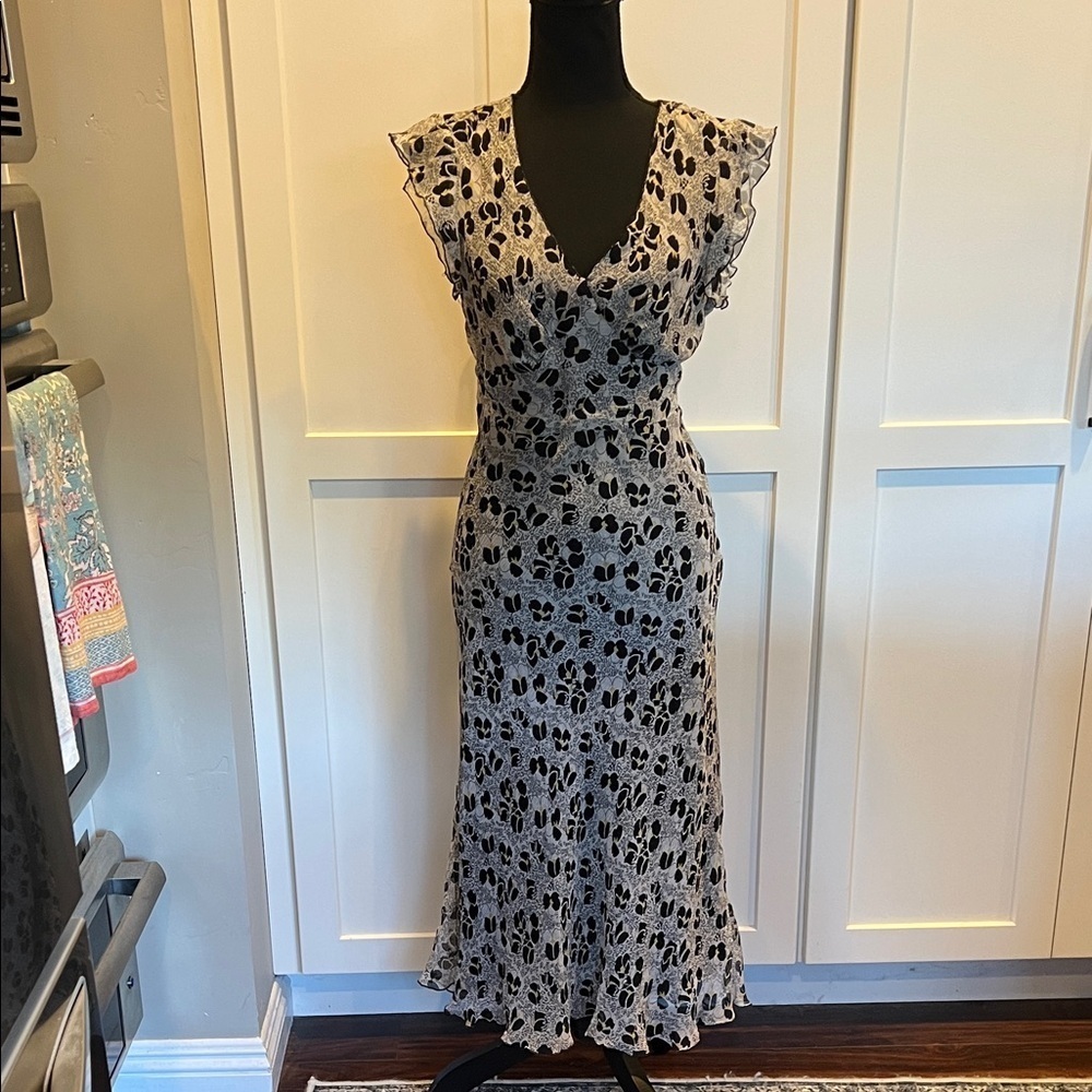 Sunny Leigh 100% SILK Black Midi Size 8